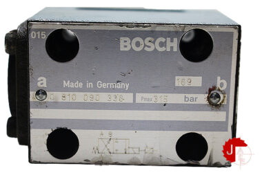 BOSCH 0 810 090 336 DIRECTIONAL CONTROL VALVE