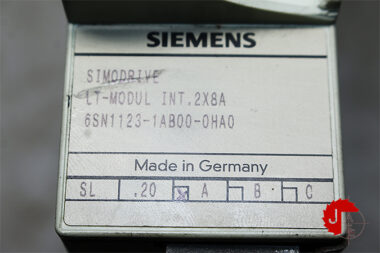 SIEMENS 6SN1123-1AB00-0HA0  SIMODRIVE WITH 6SN1118-0AE11-0AA0