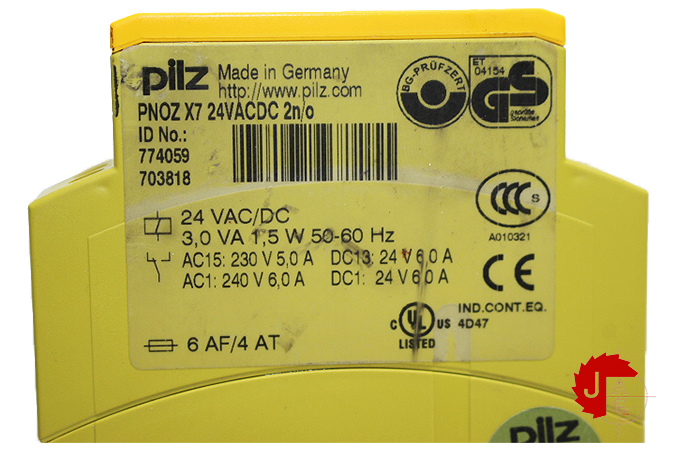 Pilz PNOZ X7 24 V DC/AC 2S  SAFETY RELAY