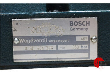 Manufacturer: BOSCH Type: Servo Control Valve Model: 0811404222 Type of Actuation: Electrically Max. Pressure: 350 bar Voltage: 24 VDC Hydraulic Connection: Sub Plate