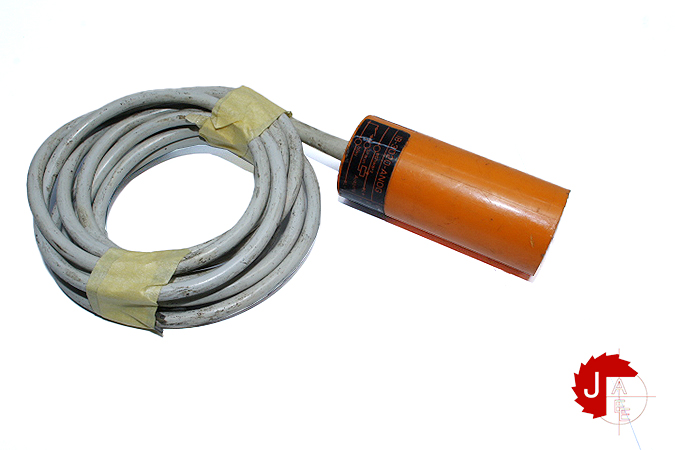 IFM electronic IA-3030-ANOG Inductive sensor