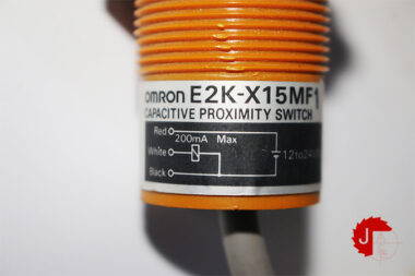 OMRON E2K-X15MF1 Proximity Sensor